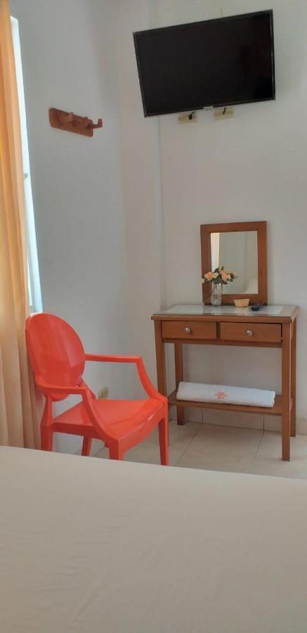 Hotel Comercial Neiva ネイバ エクステリア 写真